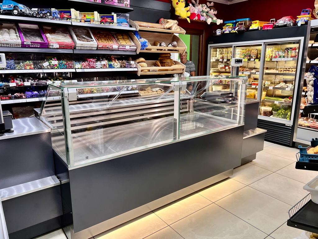 Как продлить срок службы холодильной витрины: правила ухода и регулярное техобслуживание